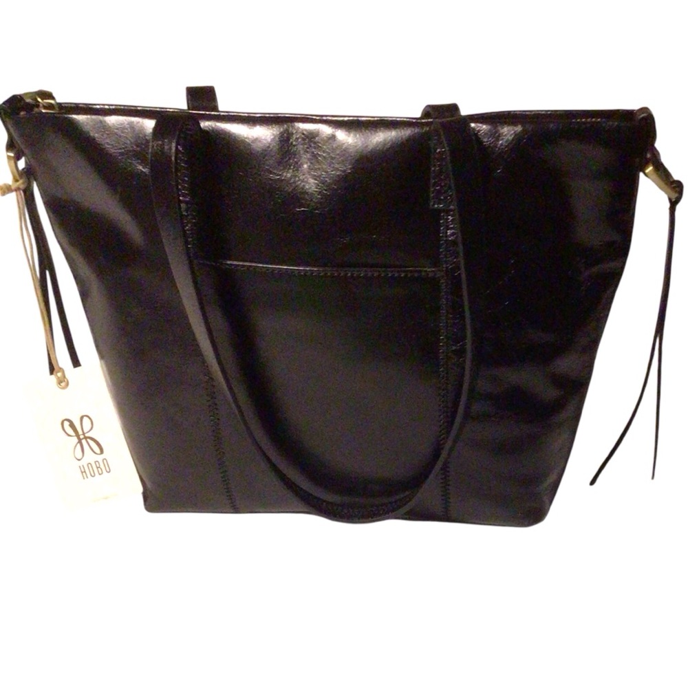 NWT...HOBO  Black Leather Cecily small Hobo Bag. Brand New.